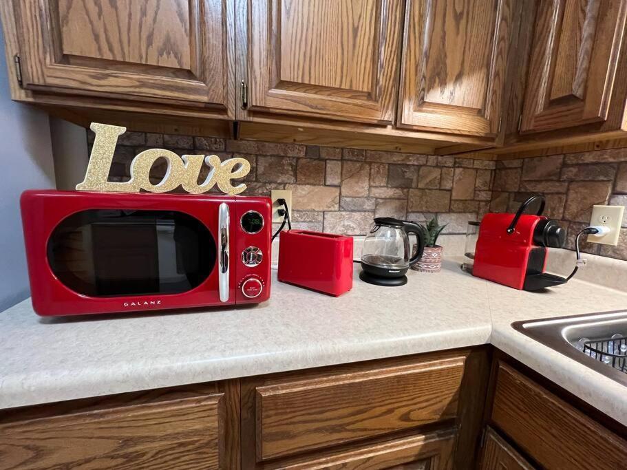 The Red Door 2-bedroom Townhouse Near Vt & Ru Radford